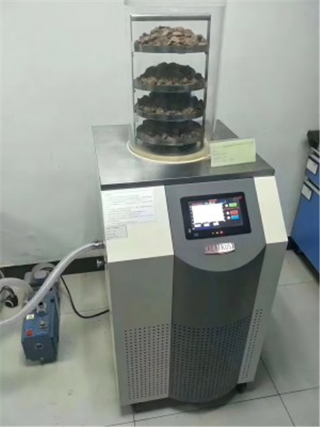 实验室台式冷冻干燥机的实验安全事项及预防措施